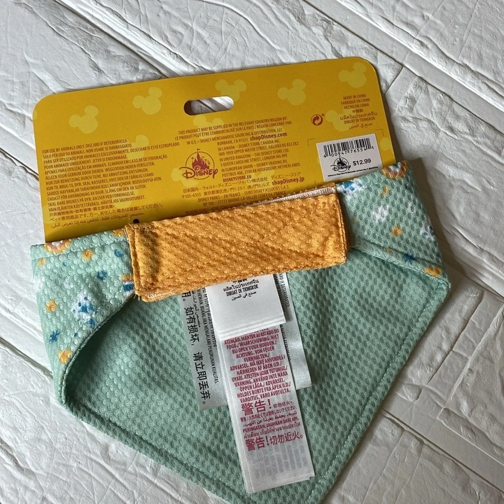 New Disney Pet Bandana “Chill Out”
